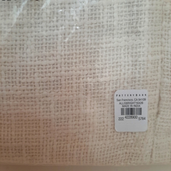 Pottery Barn All is Bright Embroidered Lumbar Pillow Cover 16" x 26" - Picture 5 of 12